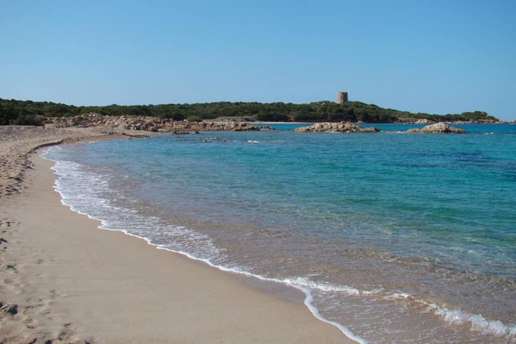 Bella Casa Con Giardino A 10 Minuti Dal Mare Appartement Aglientu Buitenkant foto